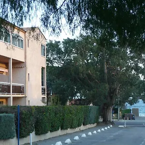https://hotel-les-eucalyptus.fr-provencehotel.com
